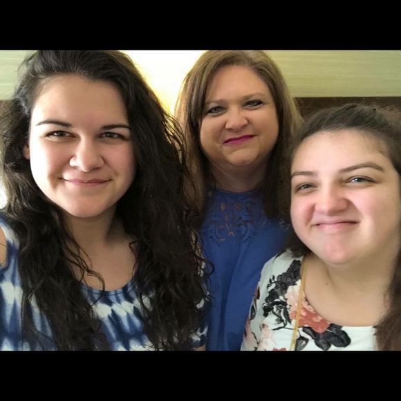 Meet your Posher, Heather - Picture 7 of 8